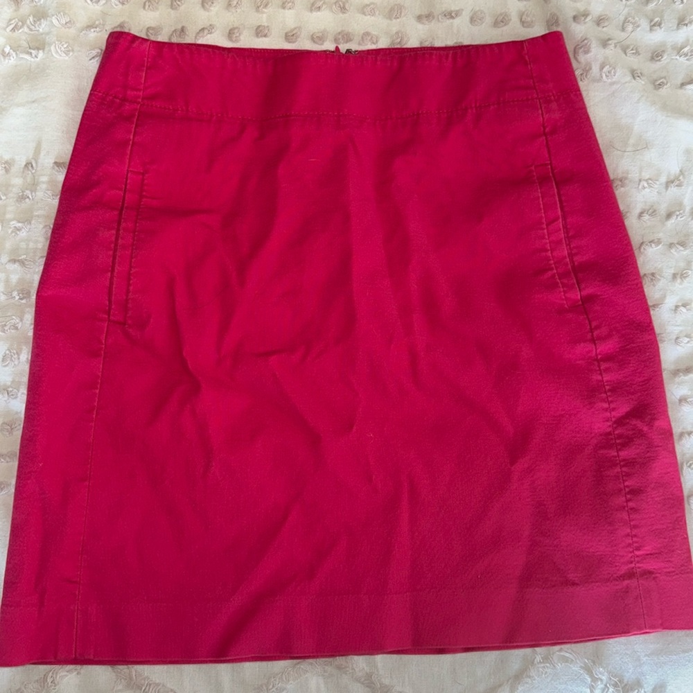 Barbie pink loft skirt, size 2
